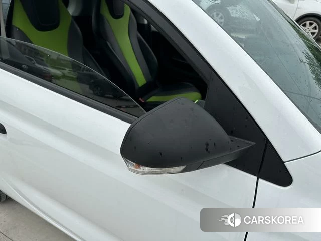 Roewe CLEVER id 4238616 из Китая 10