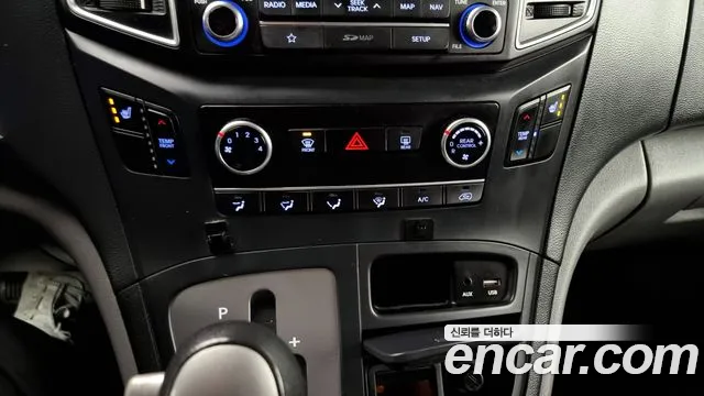 Hyundai The New Grand Starex id 2563441 из Кореи 10