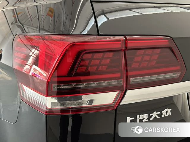 Volkswagen Tourang id 4229239 из Китая 10