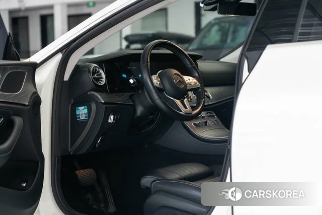 Mercedes-Benz CLS id 4380742 из Китая 10