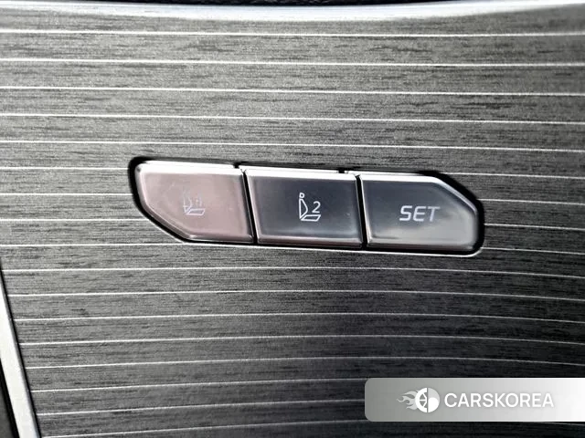 Kia The New K8 id 3347398 из Кореи 10