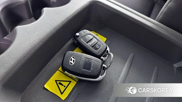 Hyundai The New Grand Starex id 3843099 из Кореи 10