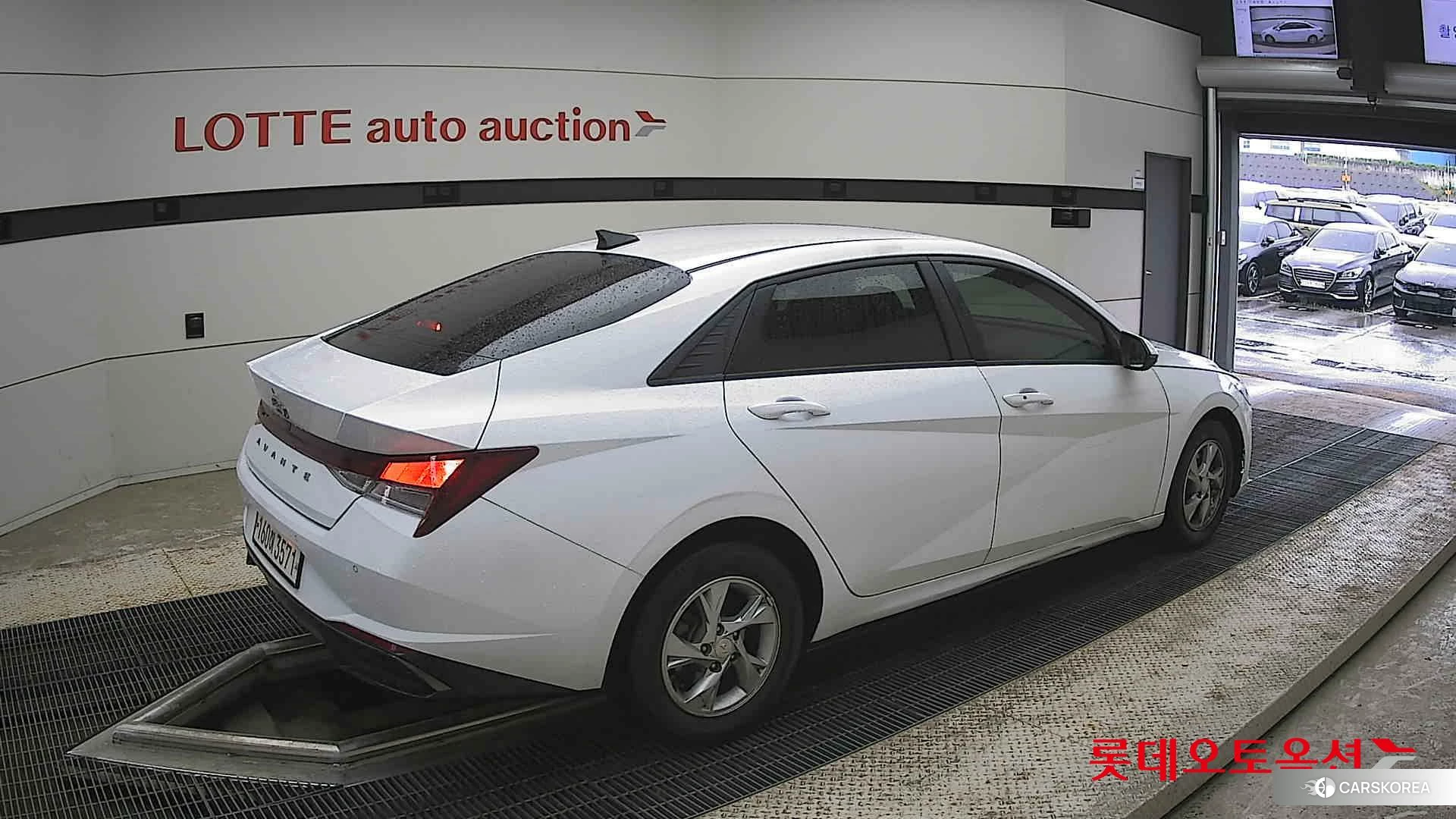 Hyundai Avante id 4352359 из Кореи 10
