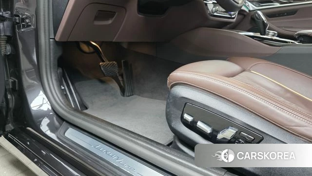 BMW 5 Series (G30) id 4355006 из Кореи 10