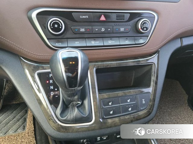 Hyundai The New Grand Starex id 4568796 из Кореи 10