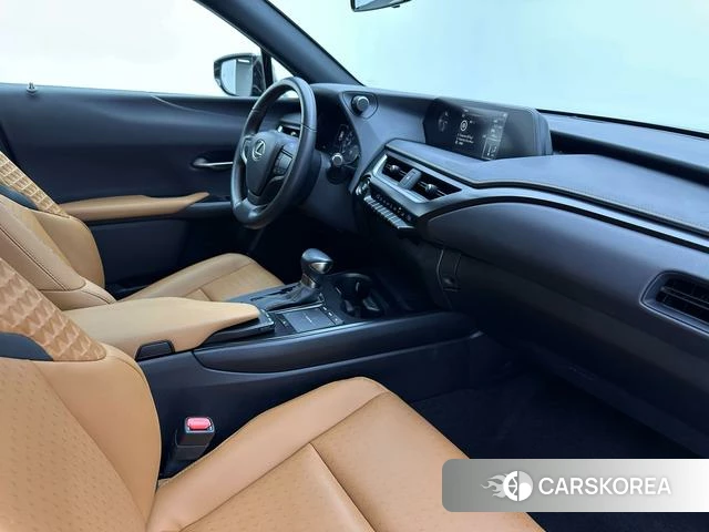 Lexus UX id 3858001 из Китая 10