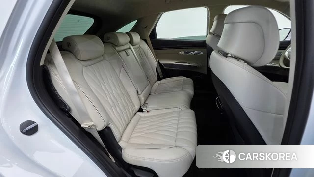 Genesis GV70 id 3897149 из Кореи 10