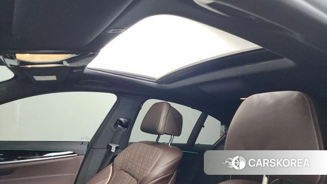 BMW 5 Series (G30) id 3832957 из Кореи 10