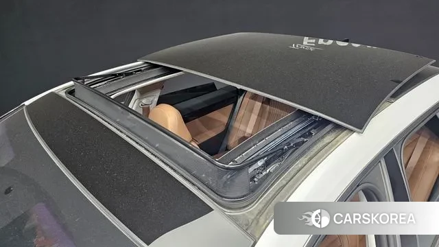 Hyundai Grandeur (GN7) id 3002530 из Кореи 10