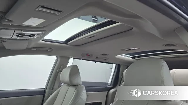 Kia The New Carnival id 3692667 из Кореи 10