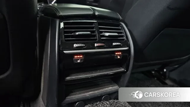 BMW 5 Series (G30) id 3692715 из Кореи 10