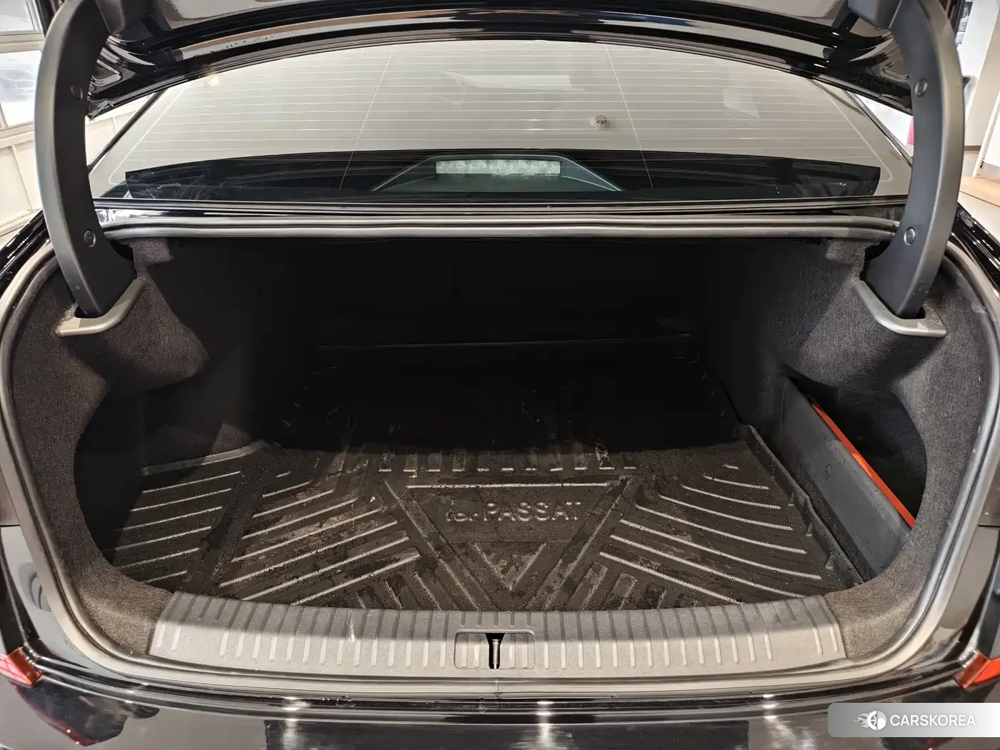 Volkswagen Passat id 4629033 из Китая 10