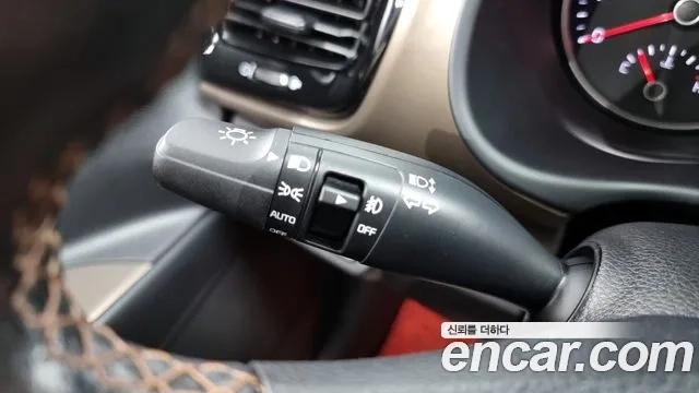 Kia Stonic id 2891909 из Кореи 10