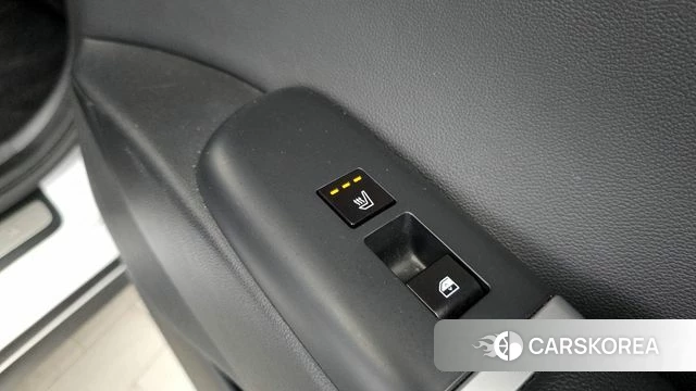 Hyundai Grandeur (GN7) id 3864946 из Кореи 10