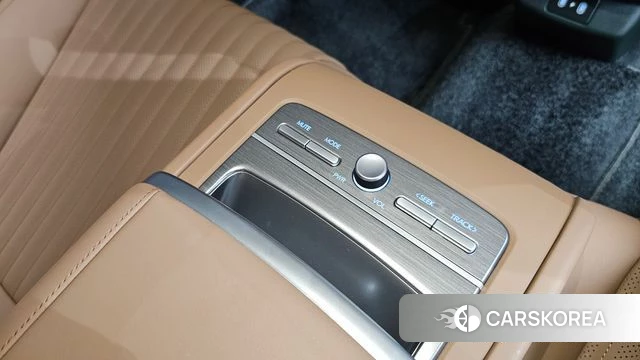 Hyundai Grandeur Hybrid (GN7) id 4700435 из Кореи 10