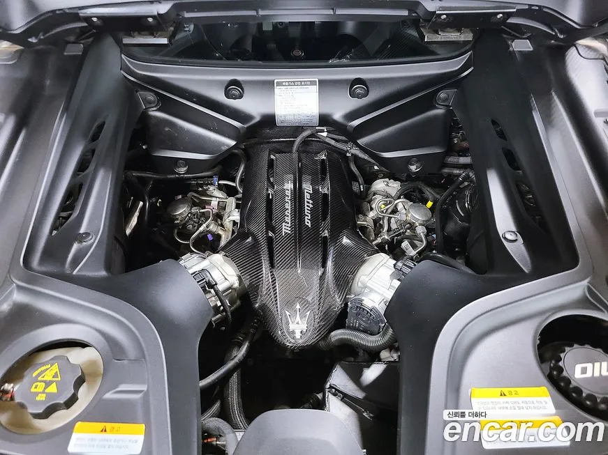 Maserati MC20 id 1011441 из Кореи 10