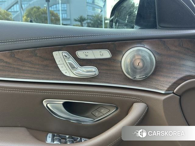 Mercedes-Benz E-class id 4275200 из Китая 10
