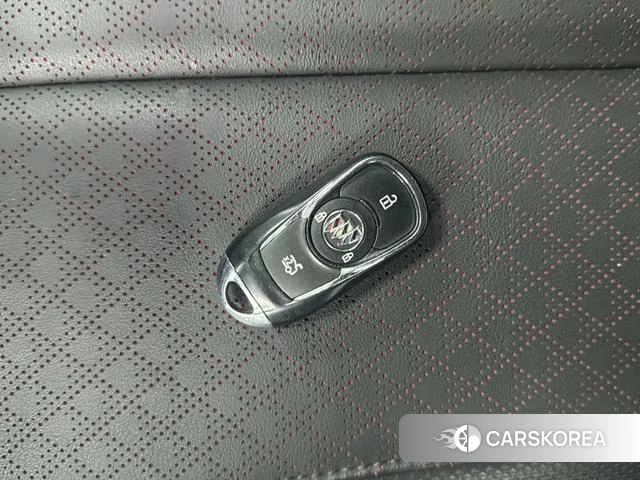 Buick Weilang id 4221723 из Китая 10