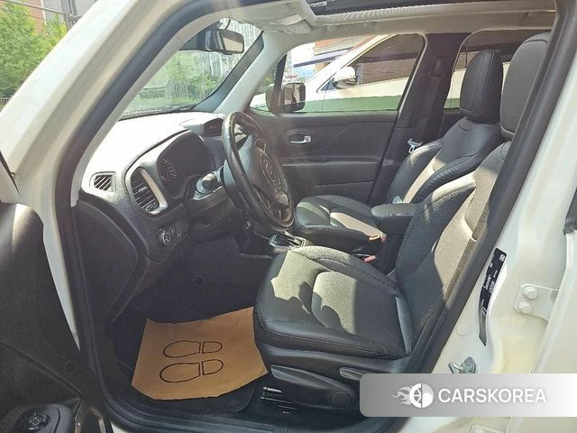 Jeep Renegade id 4732185 из Кореи 10