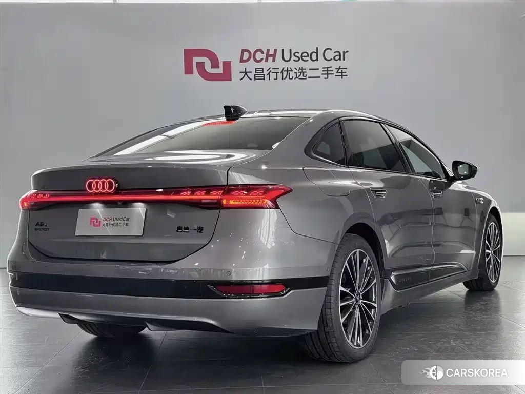 Audi A6L e-tron id 4538840 из Китая 10