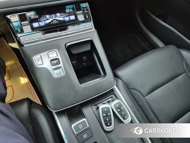 Hyundai The New Grandeur IG id 3098094 из Кореи 10