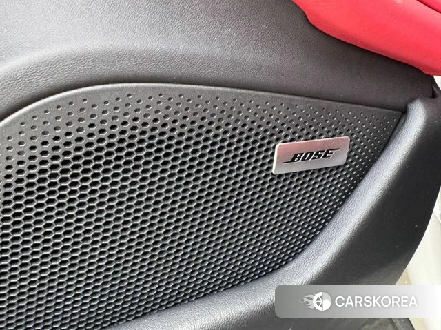 Porsche Taycan id 3883010 из Кореи 10