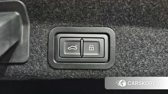 Audi A6 (C8) id 3892635 из Кореи 10