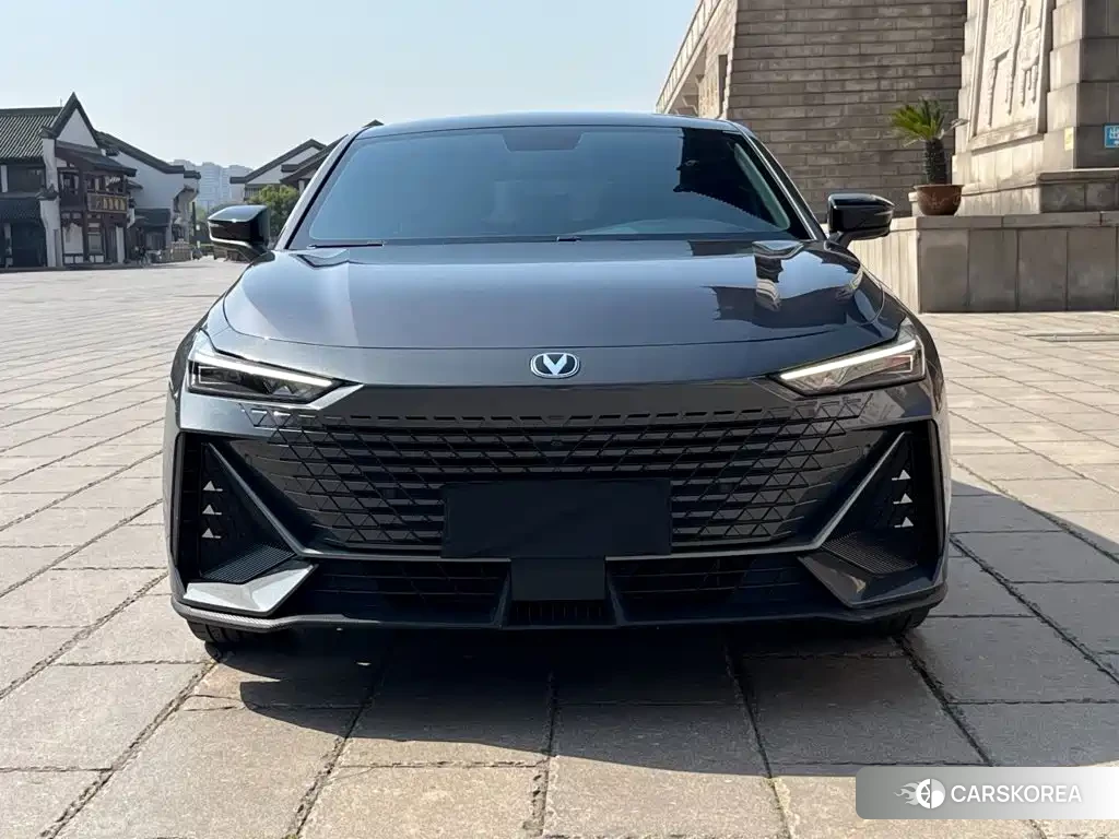 Chang'an UNI-V id 4601730 из Китая 10