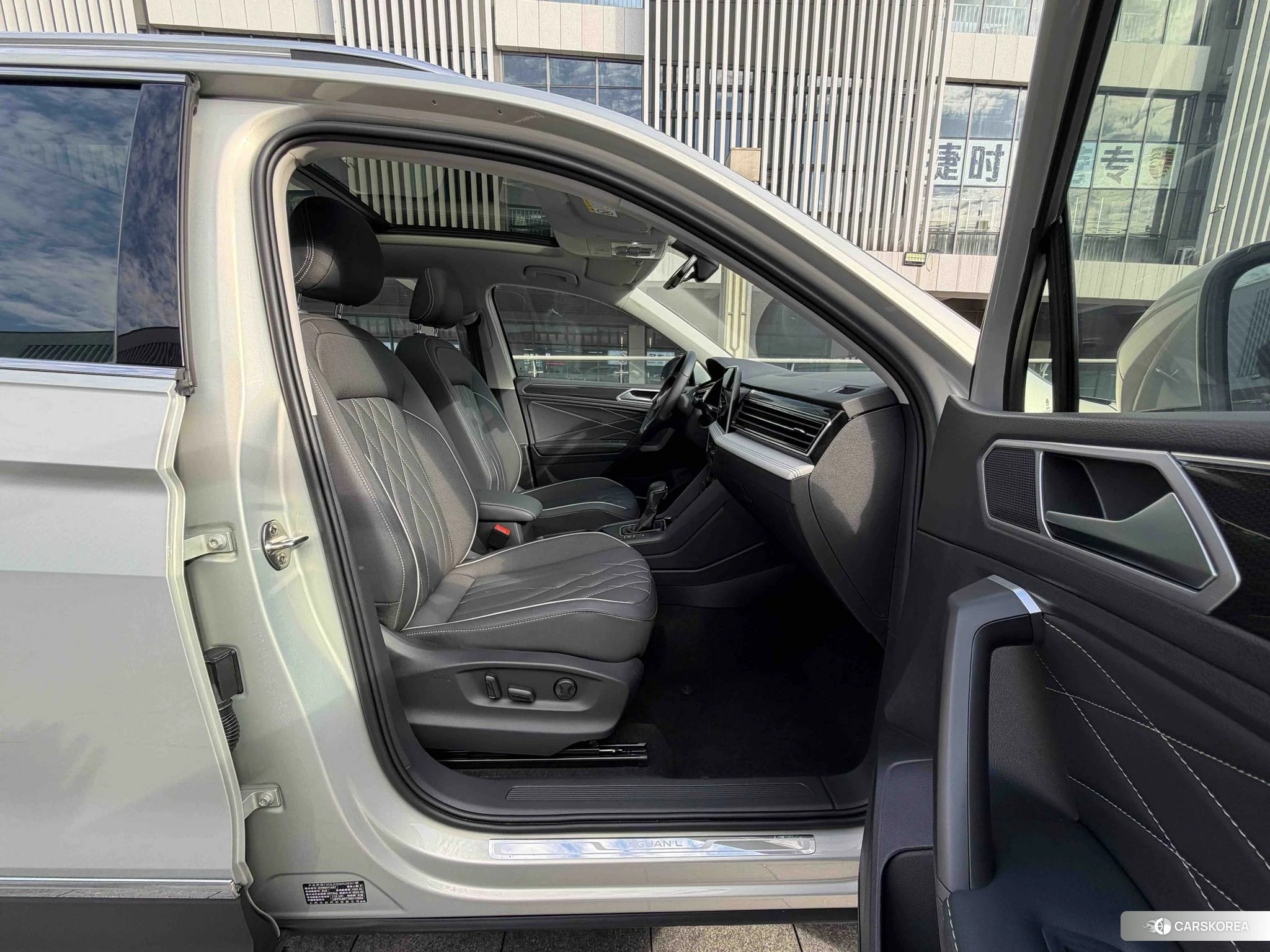 Volkswagen Tiguan L id 4461847 из Китая 10