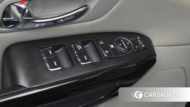 Kia The New Carnival id 4581681 из Кореи 10