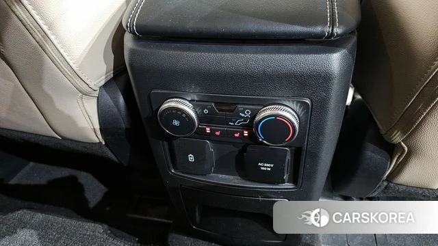 Ford Explorer 6th Generation id 4267384 из Кореи 10
