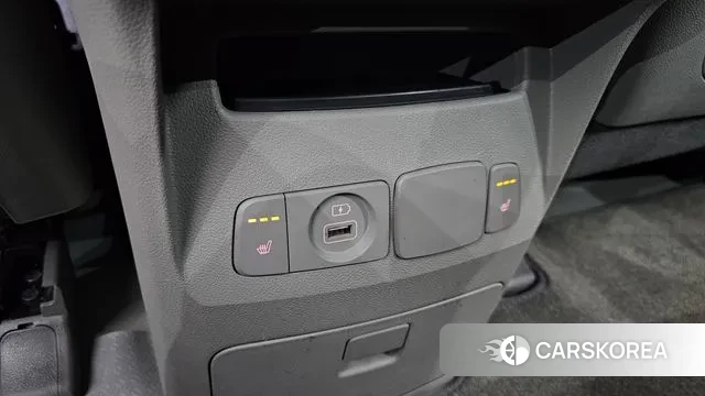 Kia The New Carnival id 3535906 из Кореи 10