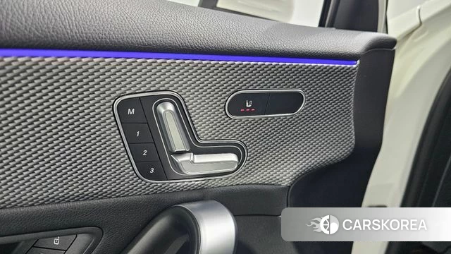 Mercedes-Benz A-Class W177 id 3911378 из Кореи 10