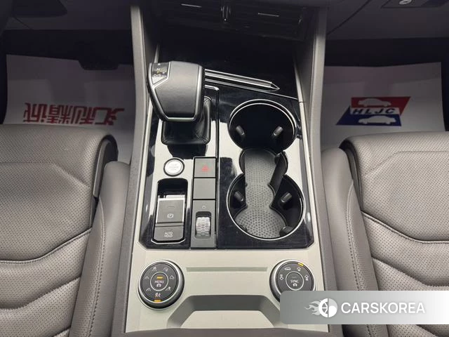 Volkswagen Touareg id 4258001 из Китая 10