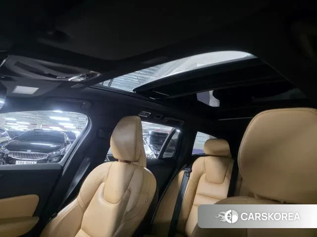 Volvo V60 Cross-Country 2nd Generation id 3451452 из Кореи 10