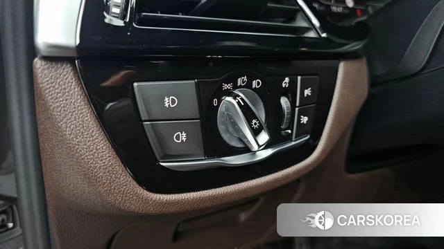BMW 5 Series (G30) id 4642148 из Кореи 10