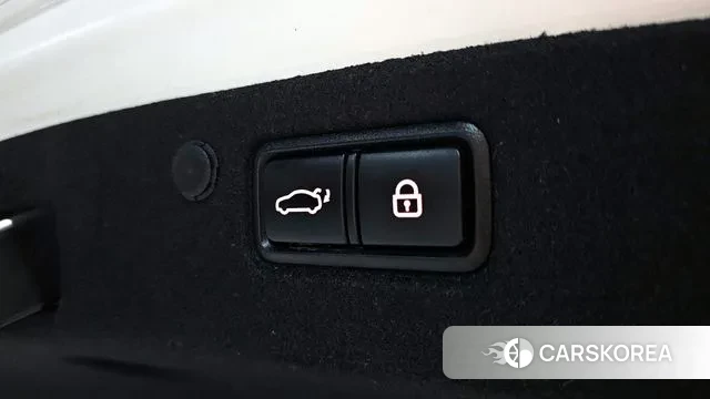 Hyundai The New Grandeur IG id 3291523 из Кореи 10