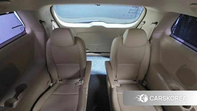 Kia All New Carnival id 4552090 из Кореи 10