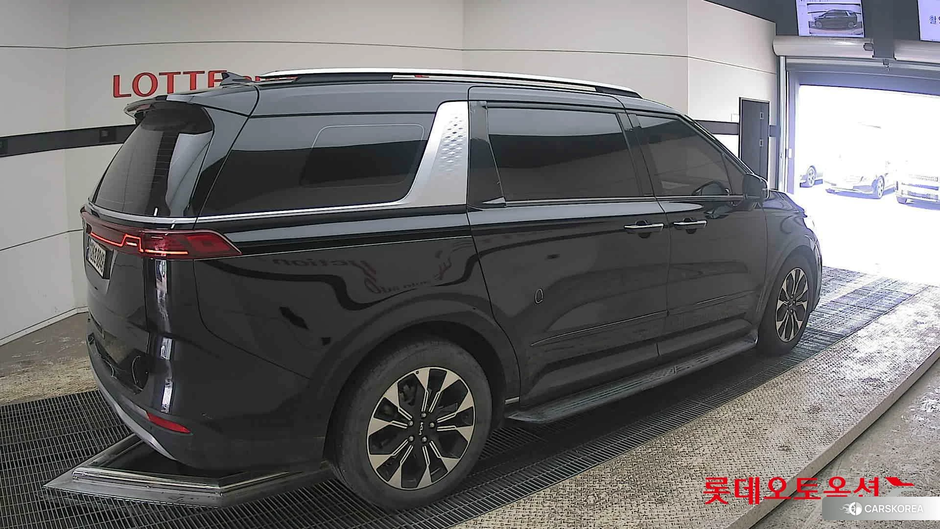 Kia Carnival id 3888397 из Кореи 10