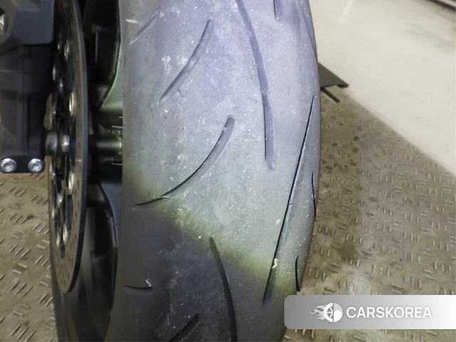 Honda CBR650R id 3947009 из Японии 10