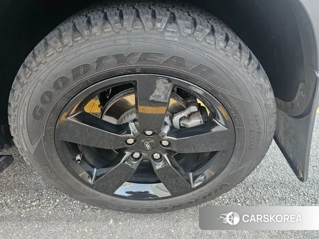 Land Rover Defender (L663) id 3573386 из Кореи 10