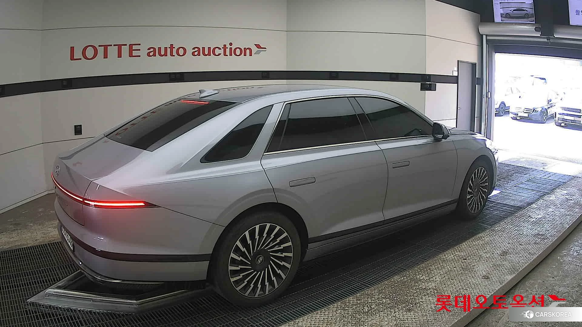 Hyundai Grandeur id 3882058 из Кореи 10