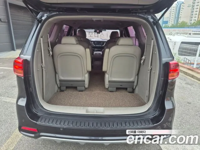 Kia The New Carnival id 2713876 из Кореи 10