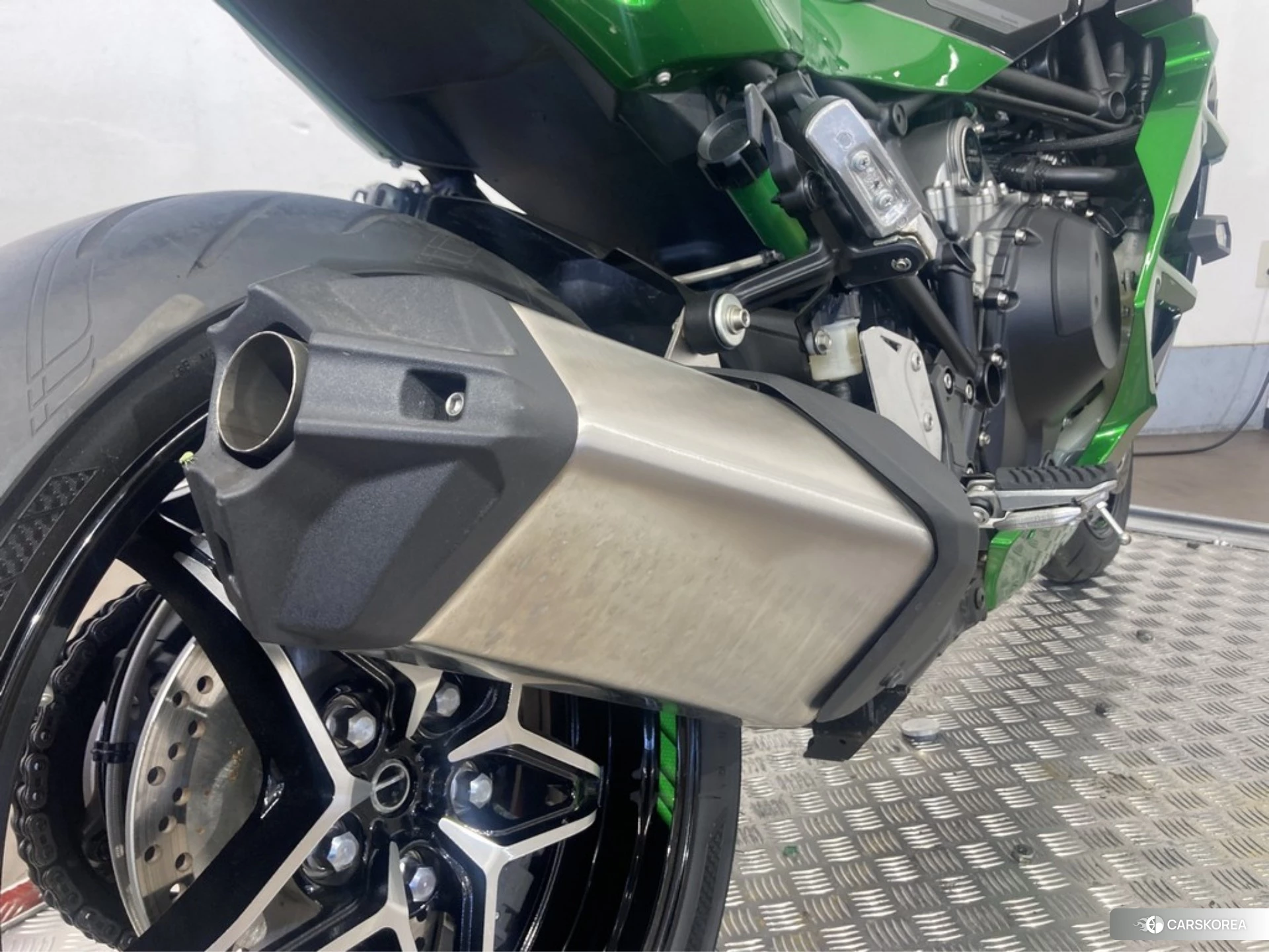Kawasaki NINJA H2 SX SE id 4373852 из Японии 10