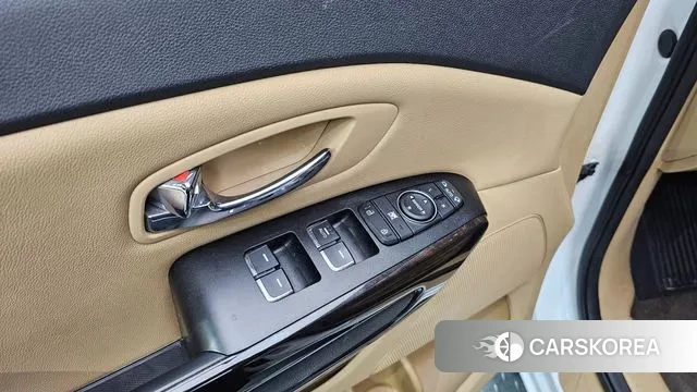 Kia The New Carnival id 3519967 из Кореи 10