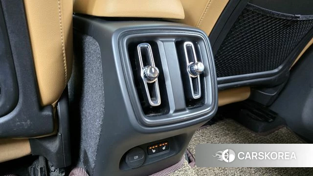 Volvo XC40 id 3860391 из Кореи 10