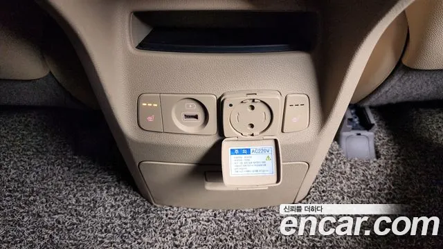 Kia The New Carnival id 2504464 из Кореи 10