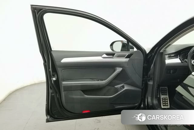 Volkswagen Magotan PHEV id 4271064 из Китая 10