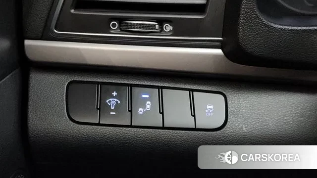 Hyundai Avante AD id 3515245 из Кореи 10