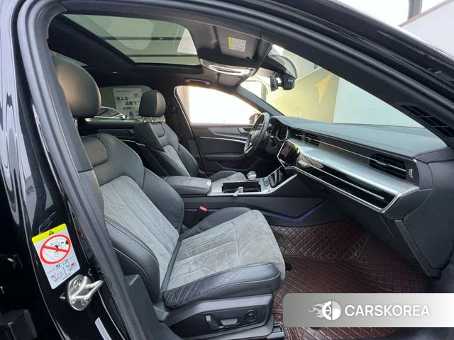 Audi A6L id 4335853 из Китая 10